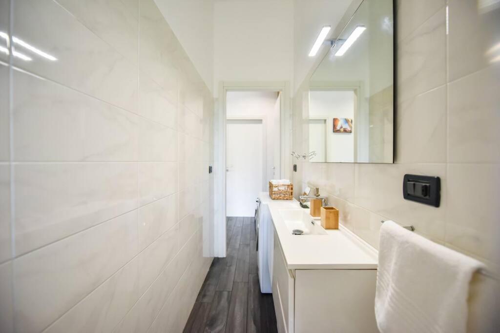 Benvenuti Casa Leo - Elegante Appartamento Torino Dış mekan fotoğraf