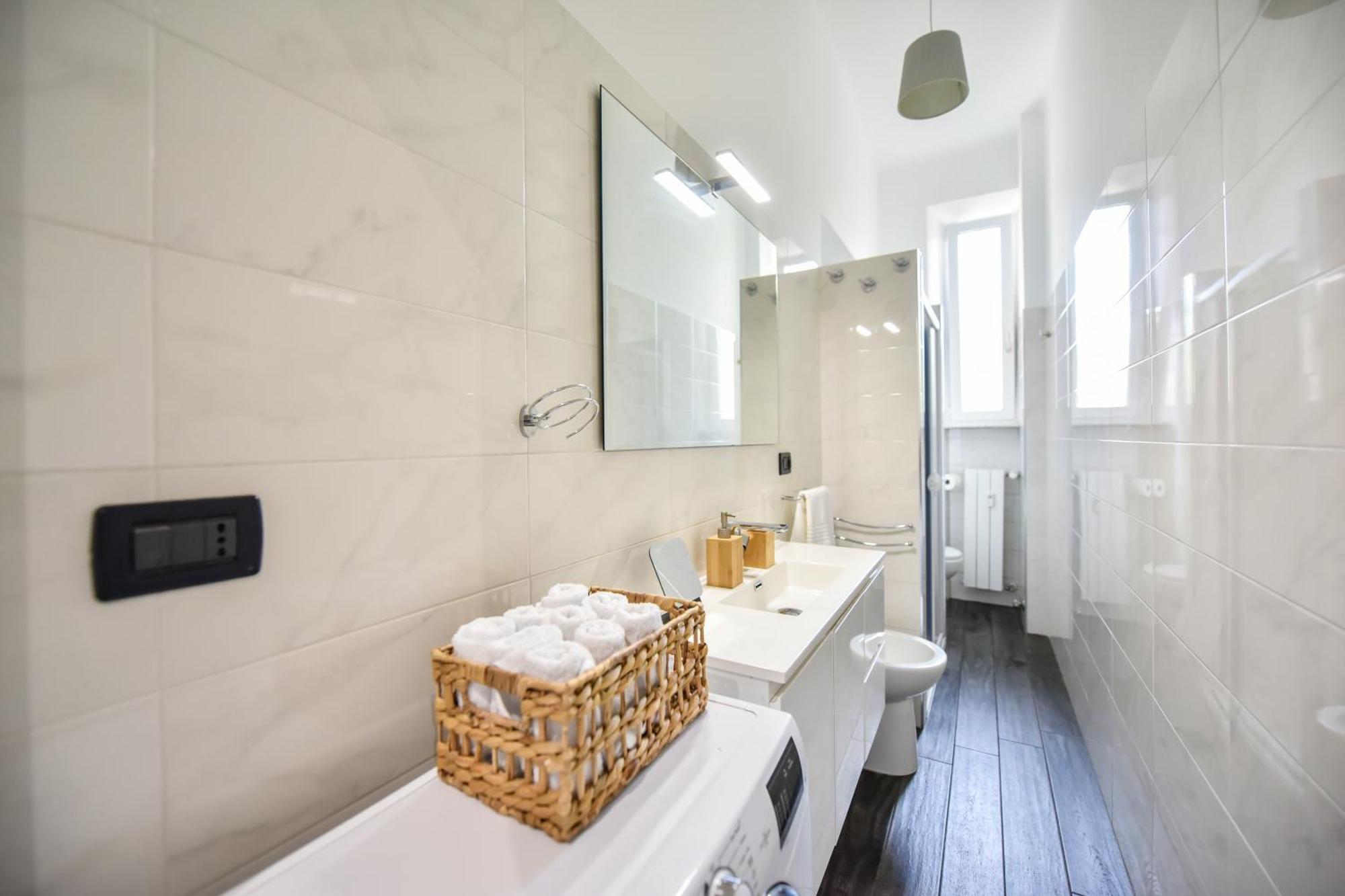 Benvenuti Casa Leo - Elegante Appartamento Torino Dış mekan fotoğraf